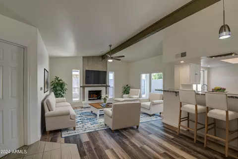 16437 N 47th Ave, Glendale, AZ 85306