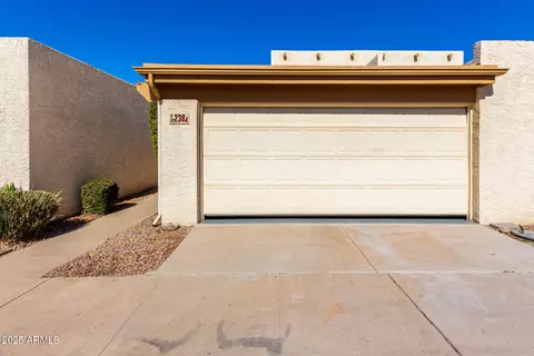 238 W Maya Dr, Litchfield Park, AZ 85340