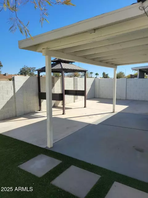 Exterior - 1702 E Sandra Ter, Phoenix, AZ 85022 photo 5 of 7