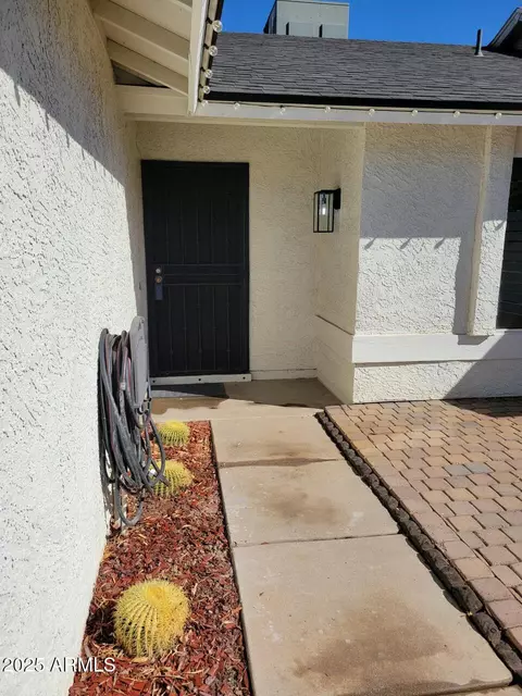 Exterior - 1702 E Sandra Ter, Phoenix, AZ 85022 photo 1 of 7