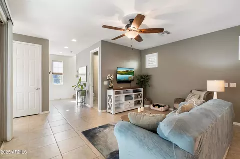 Entry Way - 3833 E Stiles Ln, Gilbert, AZ 85295 photo 1 of 2
