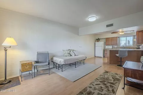 6804 E 2nd St #15, Scottsdale, AZ 85251
