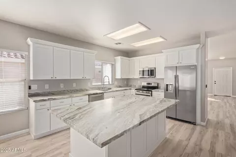 8134 E Obispo Ave, Mesa, AZ 85212