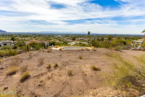5418 E Wonderview Rd #33, Phoenix, AZ 85018 photo 4