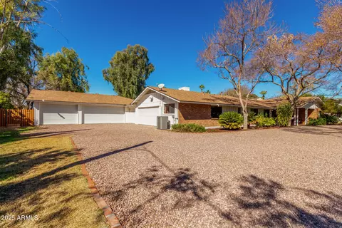 Exterior - 5546 N 4th St, Phoenix, AZ 85012 photo 7 of 7
