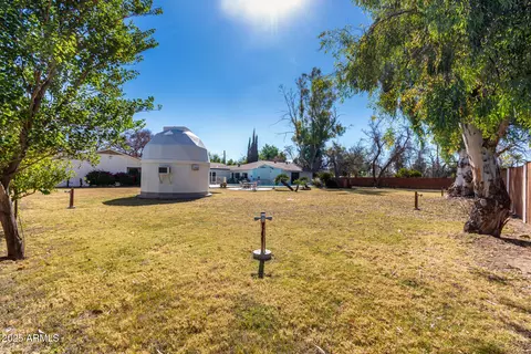 Exterior - 5546 N 4th St, Phoenix, AZ 85012 photo 5 of 7
