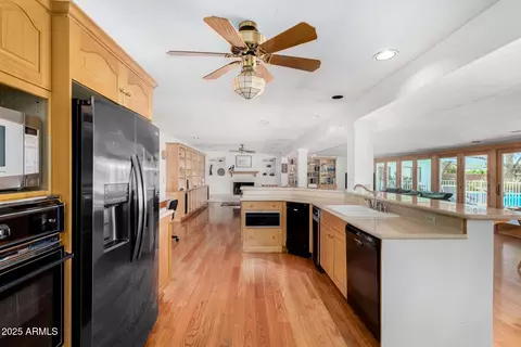 Kitchen - 5546 N 4th St, Phoenix, AZ 85012 photo 1 of 1
