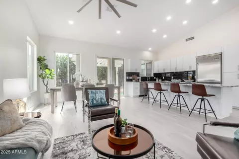 15541 E Thistle Dr, Fountain Hills, AZ 85268