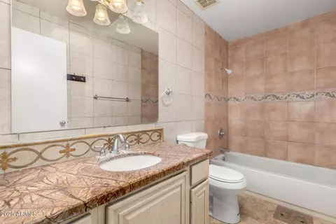 Bath - 3135 W Echo Ln, Phoenix, AZ 85051 photo 1 of 1