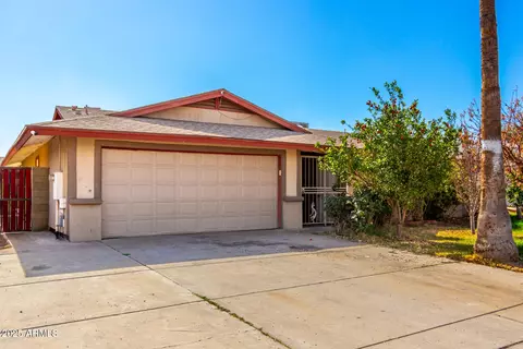 3135 W Echo Ln, Phoenix, AZ 85051