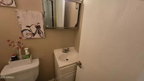 Bath - 4701 N 23rd Dr, Phoenix, AZ 85015 photo 2 of 2