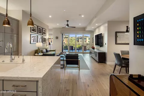 6166 N Scottsdale Rd #A3001, Paradise Valley, AZ 85253