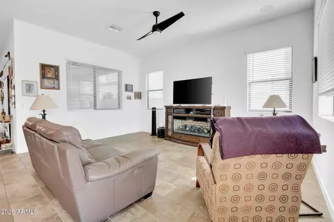 Living - 727 E Monte Way, Phoenix, AZ 85042 photo 1 of 1