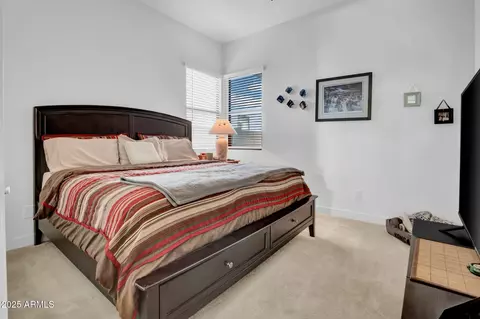 Bedroom - 727 E Monte Way, Phoenix, AZ 85042 photo 2 of 2
