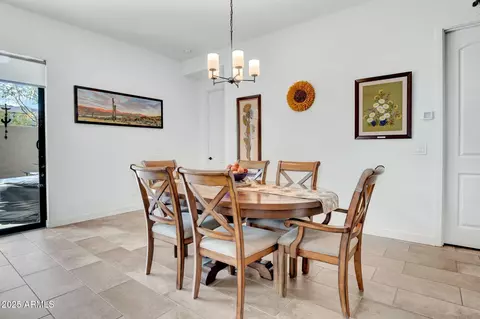 Dining - 727 E Monte Way, Phoenix, AZ 85042 photo 1 of 1