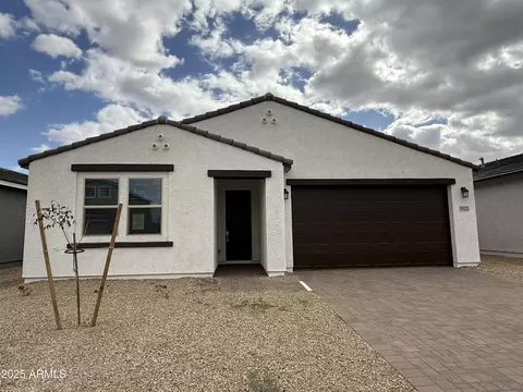 9525 W Luxton Ln, Tolleson, AZ 85353