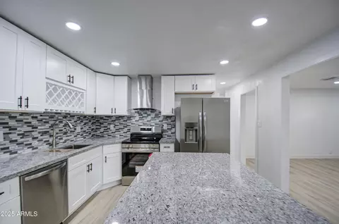 3740 E Yale St, Phoenix, AZ 85008 photo 11