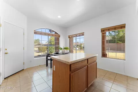Kitchen - 8431 Edgewood Ave, Mesa, AZ 85208 photo 3 of 4