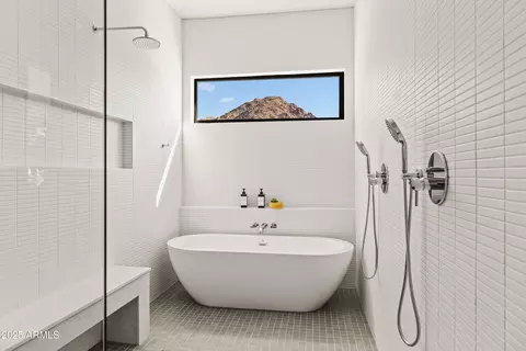 Bath - 5156 N 45th Pl, Phoenix, AZ 85018 photo 1 of 7
