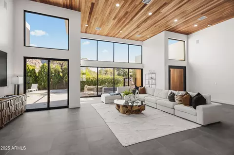 Living - 5156 N 45th Pl, Phoenix, AZ 85018 photo 5 of 5