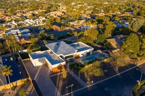 View/Area - 5156 N 45th Pl, Phoenix, AZ 85018 photo 3 of 3