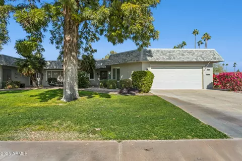 10302 W Loma Blanca Dr, Sun City, AZ 85351
