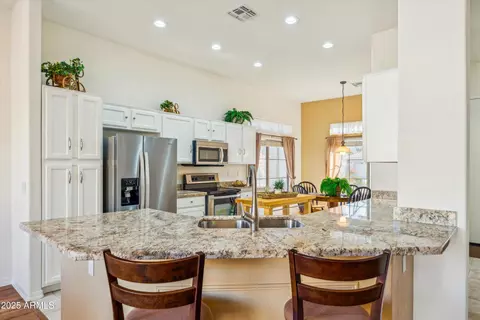 4148 E Walnut Rd, Gilbert, AZ 85298 photo 3