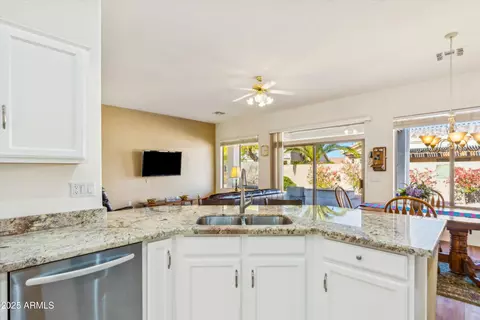 4148 E Walnut Rd, Gilbert, AZ 85298 photo 14