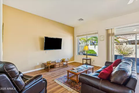 4148 E Walnut Rd, Gilbert, AZ 85298 photo 8