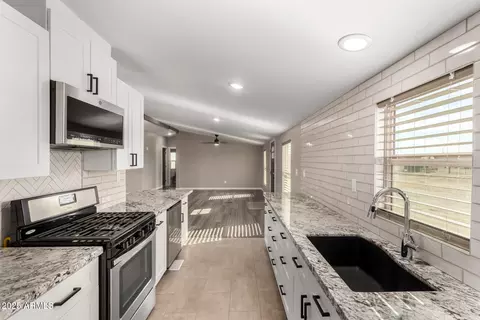 29520 N 182nd Ave, Surprise, AZ 85387 photo 11
