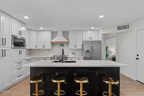 1611 E Palmcroft Dr, Tempe, AZ 85282 photo 3