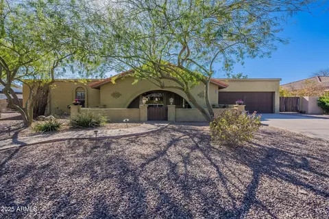 7545 W Villa Rita Dr, Glendale, AZ 85308