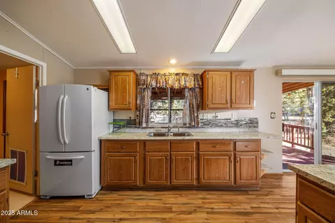2925 Breezy Pine Dr, Overgaard, AZ 85933 photo 13