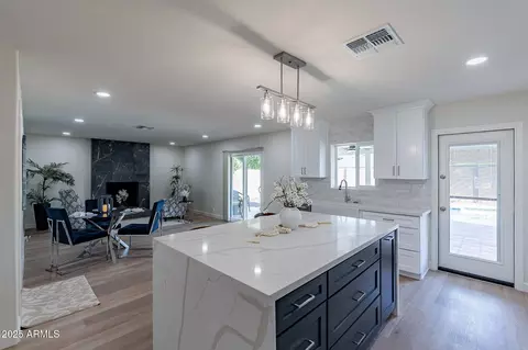 2176 E Apollo Ave, Tempe, AZ 85283 photo 9