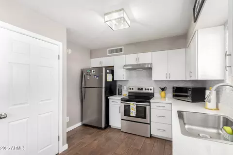9134 E Gary Ln, Mesa, AZ 85207 photo 7
