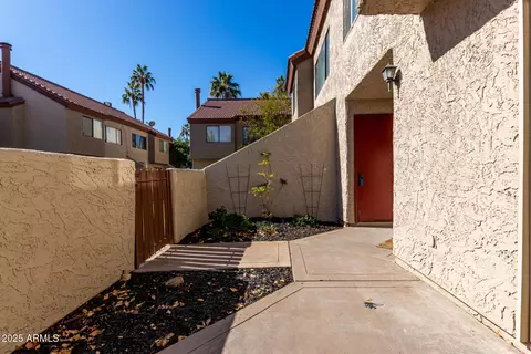 Exterior - 2040 S Longmore -- #5, Mesa, AZ 85202 photo 3 of 5