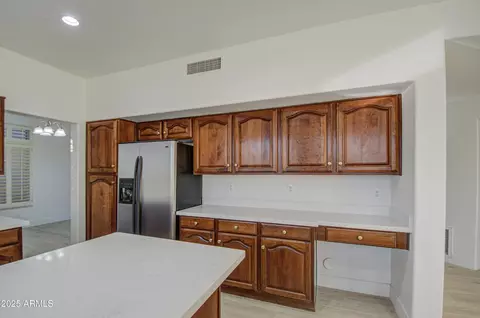 Kitchen - 1349 E Rock Wren Rd, Phoenix, AZ 85048 photo 3 of 5