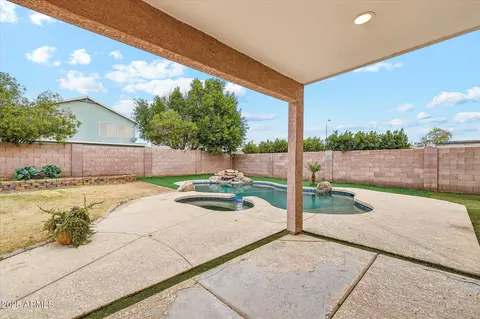 2472 W Hawks Eye Ave, Apache Junction, AZ 85120 photo 27