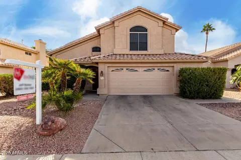 911 W Sandra Ter, Phoenix, AZ 85023