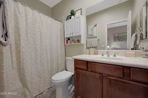 Bath - 3935 E Rough Rider Rd #1055, Phoenix, AZ 85050 photo 2 of 3