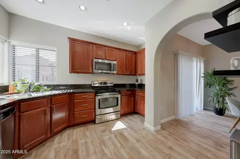 Kitchen - 3935 E Rough Rider Rd #1055, Phoenix, AZ 85050 photo 1 of 2