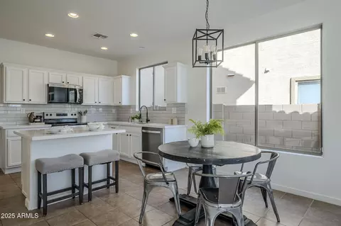 39237 N Acadia Way, Anthem, AZ 85086