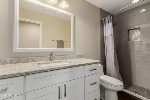 635 W Douglas Ave, Gilbert, AZ 85233 photo 21