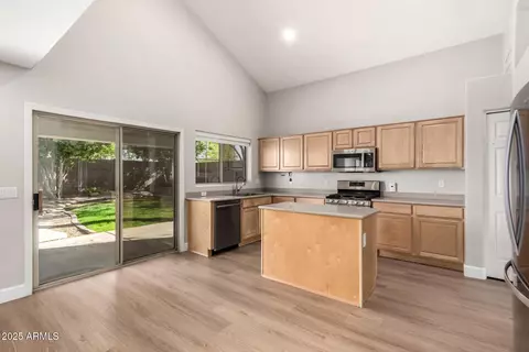 3708 E Bruce Ave, Gilbert, AZ 85234 photo 12