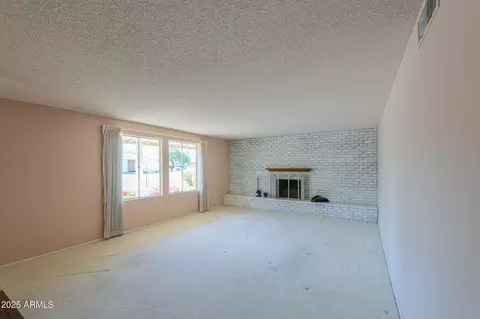 Living - 4506 E Arapahoe St, Phoenix, AZ 85044 photo 2 of 7