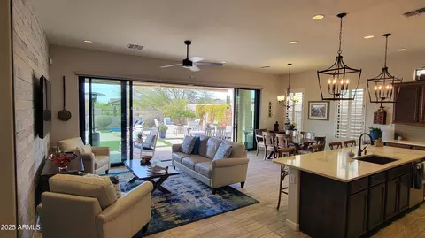 2046 N Red Clf, Mesa, AZ 85207 photo 11