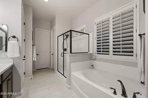 2046 N Red Clf, Mesa, AZ 85207 photo 25