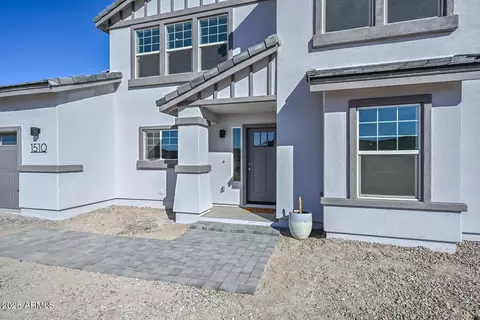 Exterior - 1510 E Red Range Way, Phoenix, AZ 85085 photo 2 of 7