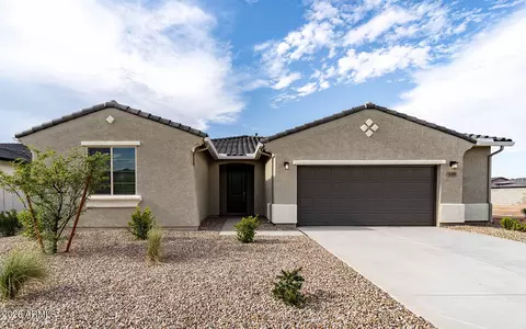 36800 W San Clemente St, Maricopa, AZ 85138