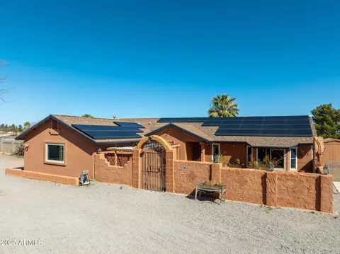 5943 S Mesquite Tree Ln, Hereford, AZ 85615
